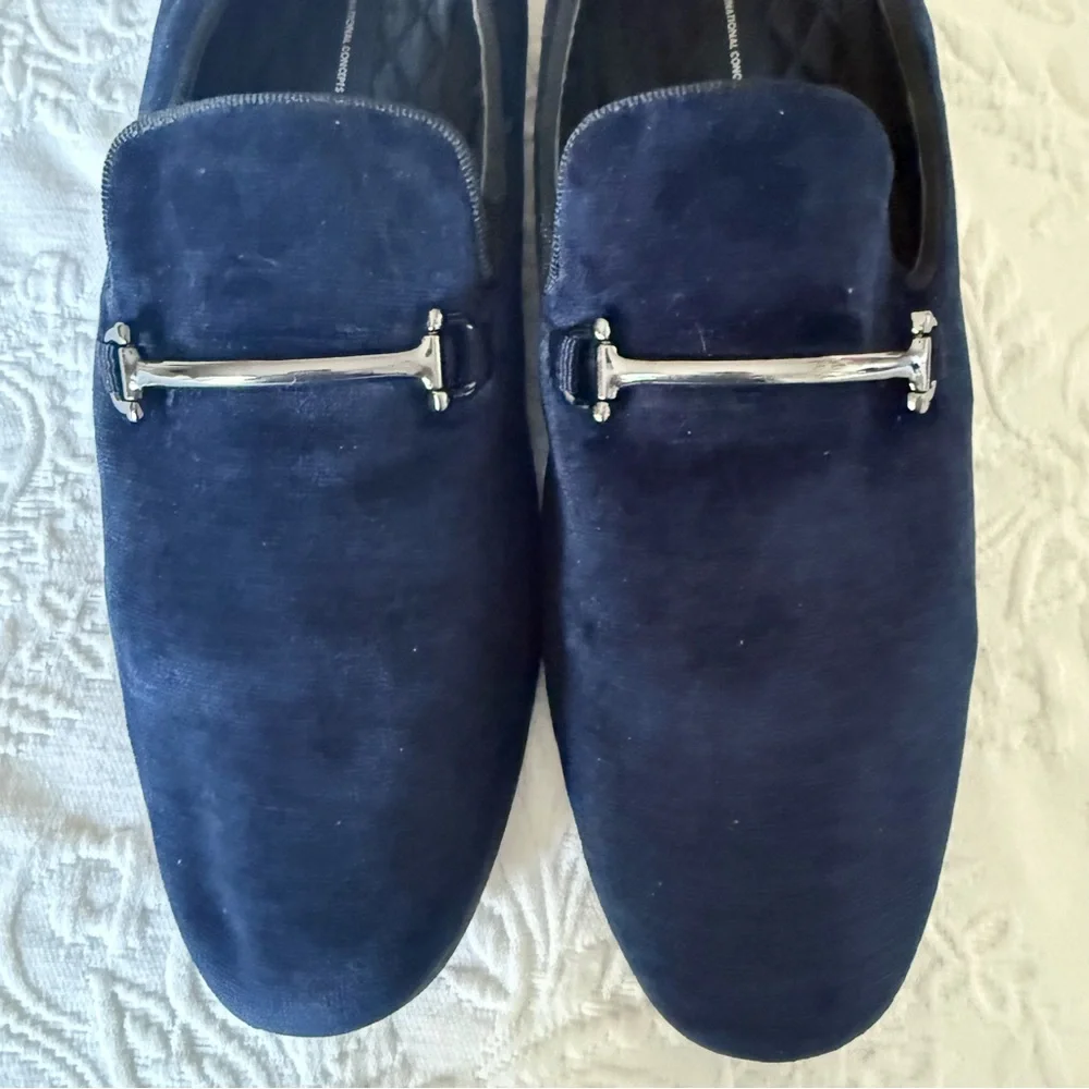 INC International Concepts Navy Loafers with Silver Accent size 8.5